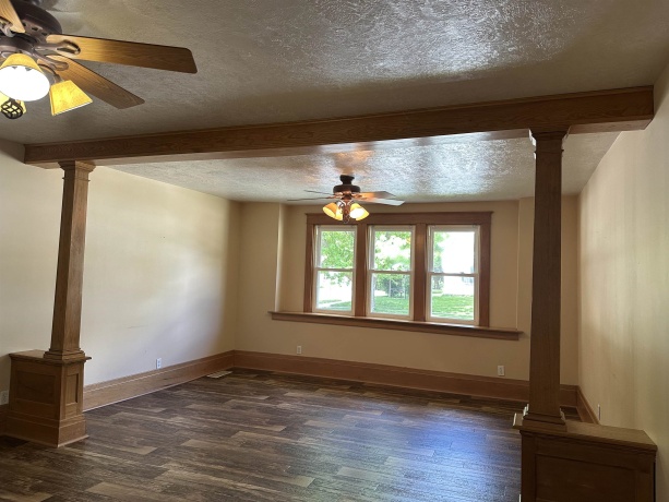 2905 Pershing, CLINTON, Iowa 52732, 3 Bedrooms Bedrooms, ,1 BathroomBathrooms,House,For Sale,Pershing,202602848