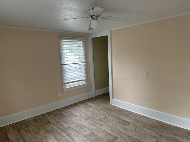 2905 Pershing, CLINTON, Iowa 52732, 3 Bedrooms Bedrooms, ,1 BathroomBathrooms,House,For Sale,Pershing,202602848