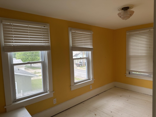 2905 Pershing, CLINTON, Iowa 52732, 3 Bedrooms Bedrooms, ,1 BathroomBathrooms,House,For Sale,Pershing,202602848
