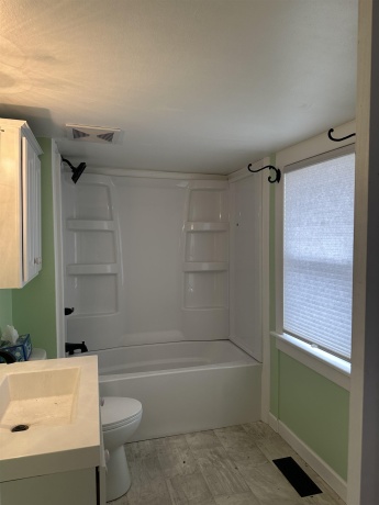 2905 Pershing, CLINTON, Iowa 52732, 3 Bedrooms Bedrooms, ,1 BathroomBathrooms,House,For Sale,Pershing,202602848