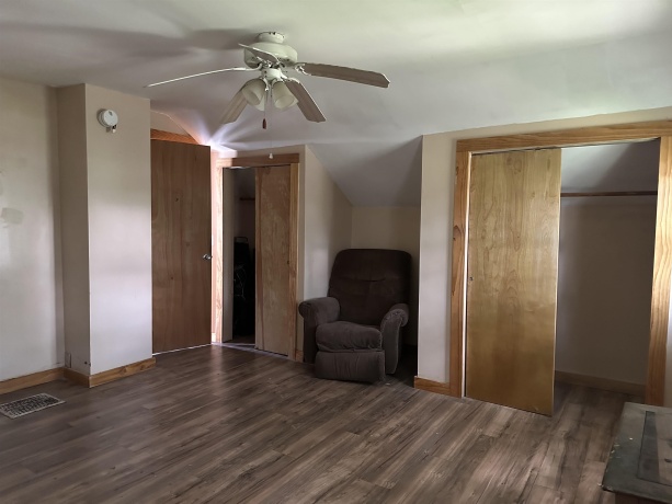 522 2ND AVE SOUTH, CLINTON, Iowa 52732, 3 Bedrooms Bedrooms, ,1 BathroomBathrooms,House,For Sale,2ND AVE SOUTH,202602898