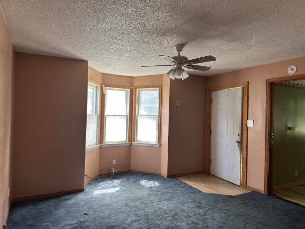 522 2ND AVE SOUTH, CLINTON, Iowa 52732, 3 Bedrooms Bedrooms, ,1 BathroomBathrooms,House,For Sale,2ND AVE SOUTH,202602898