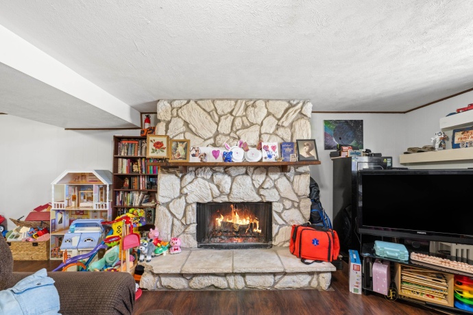12521 High, DAVIS JUNCTION, Illinois 61020, 4 Bedrooms Bedrooms, ,2 BathroomsBathrooms,House,For Sale,High,202602899