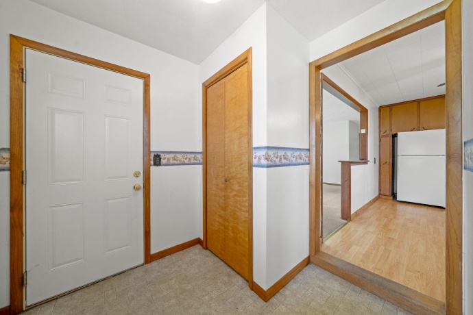 2108 Margaret, LOVES PARK, Illinois 61111, 3 Bedrooms Bedrooms, ,2 BathroomsBathrooms,House,For Sale,Margaret,202602900