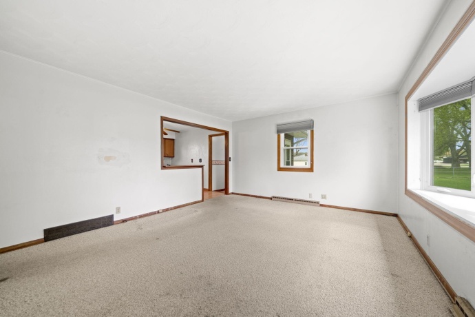 2108 Margaret, LOVES PARK, Illinois 61111, 3 Bedrooms Bedrooms, ,2 BathroomsBathrooms,House,For Sale,Margaret,202602900