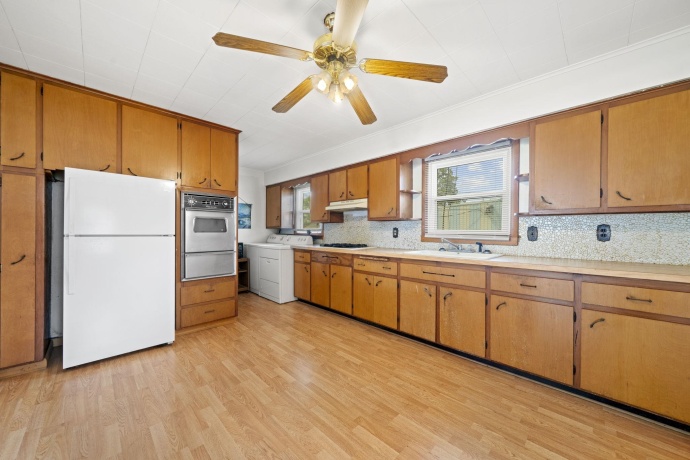 2108 Margaret, LOVES PARK, Illinois 61111, 3 Bedrooms Bedrooms, ,2 BathroomsBathrooms,House,For Sale,Margaret,202602900