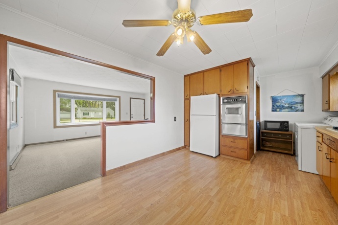 2108 Margaret, LOVES PARK, Illinois 61111, 3 Bedrooms Bedrooms, ,2 BathroomsBathrooms,House,For Sale,Margaret,202602900