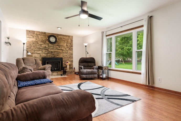 10029 Debbie, MACHESNEY PARK, Illinois 61115, 3 Bedrooms Bedrooms, ,2 BathroomsBathrooms,House,For Sale,Debbie,202602904