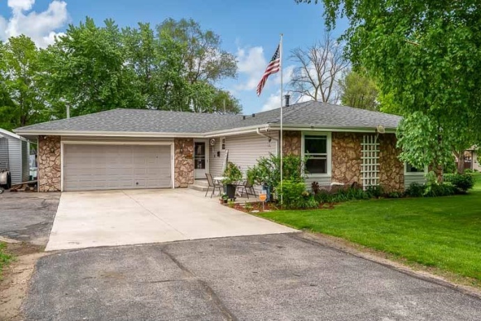 10029 Debbie, MACHESNEY PARK, Illinois 61115, 3 Bedrooms Bedrooms, ,2 BathroomsBathrooms,House,For Sale,Debbie,202602904