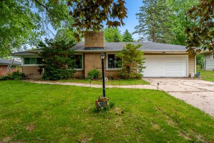 1107 PINE VALLEY, ROCKFORD, Illinois 61107, 3 Bedrooms Bedrooms, ,1 BathroomBathrooms,House,For Sale,PINE VALLEY,202602906