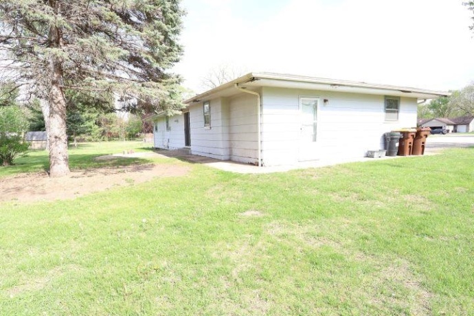 916 Crystal, MACHESNEY PARK, Illinois 61115, 3 Bedrooms Bedrooms, ,2 BathroomsBathrooms,House,For Sale,Crystal,202602909