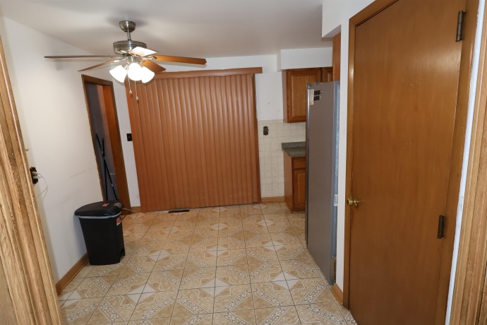 916 Crystal, MACHESNEY PARK, Illinois 61115, 3 Bedrooms Bedrooms, ,2 BathroomsBathrooms,House,For Sale,Crystal,202602909