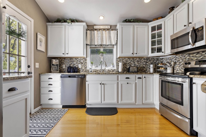 226 6TH, EVANSVILLE, Wisconsin 53536, 3 Bedrooms Bedrooms, ,3 BathroomsBathrooms,House,For Sale,6TH,202602910