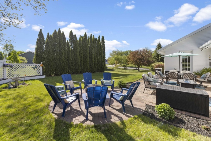 226 6TH, EVANSVILLE, Wisconsin 53536, 3 Bedrooms Bedrooms, ,3 BathroomsBathrooms,House,For Sale,6TH,202602910