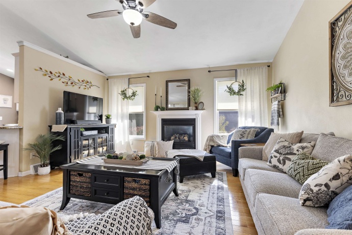 226 6TH, EVANSVILLE, Wisconsin 53536, 3 Bedrooms Bedrooms, ,3 BathroomsBathrooms,House,For Sale,6TH,202602910
