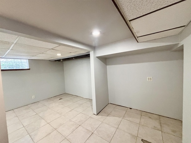 910 State, BELVIDERE, Illinois 61008, 5 Bedrooms Bedrooms, ,1 BathroomBathrooms,House,For Sale,State,202602911