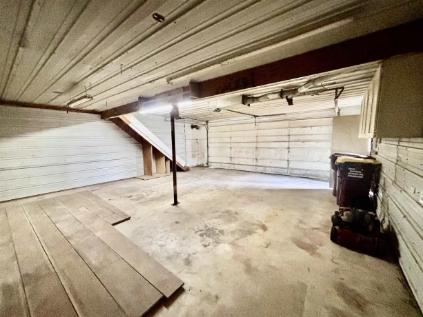 910 State, BELVIDERE, Illinois 61008, 5 Bedrooms Bedrooms, ,1 BathroomBathrooms,House,For Sale,State,202602911