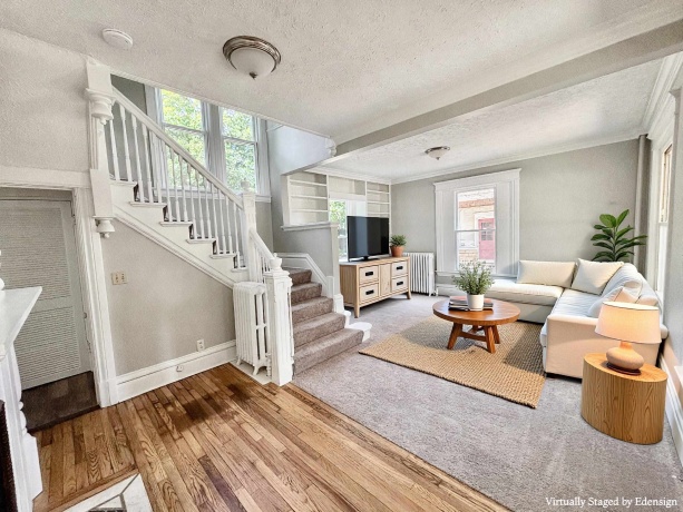 910 State, BELVIDERE, Illinois 61008, 5 Bedrooms Bedrooms, ,1 BathroomBathrooms,House,For Sale,State,202602911
