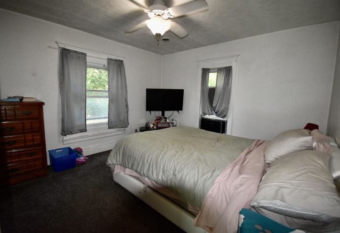 1722 Chestnut, ROCKFORD, Illinois 61102, 5 Bedrooms Bedrooms, ,2 BathroomsBathrooms,House,For Sale,Chestnut,202602915