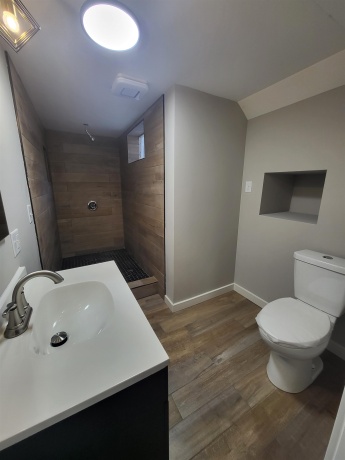 1406 Bloomington, Streator, Illinois 61364, 4 Bedrooms Bedrooms, ,2 BathroomsBathrooms,House,For Sale,Bloomington,202602811