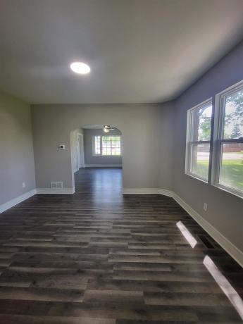 1406 Bloomington, Streator, Illinois 61364, 4 Bedrooms Bedrooms, ,2 BathroomsBathrooms,House,For Sale,Bloomington,202602811