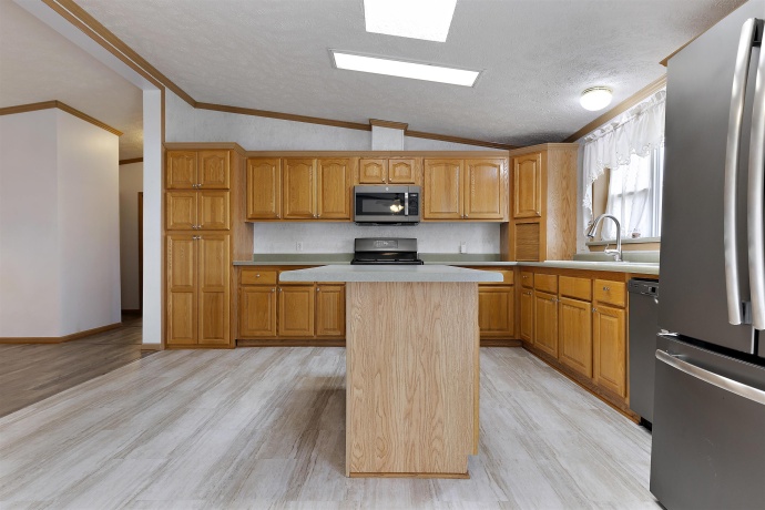 5715 CYPRESS, MACHESNEY PARK, Illinois 61115, 3 Bedrooms Bedrooms, ,2 BathroomsBathrooms,House,For Sale,CYPRESS,202602921