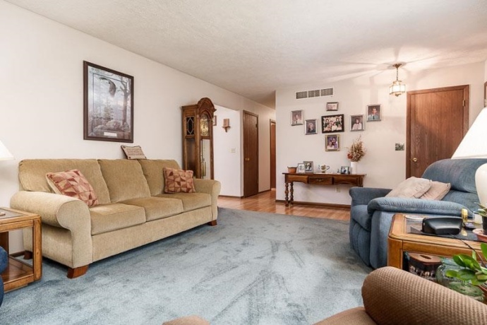12425 Olson, CALEDONIA, Illinois 61011, 3 Bedrooms Bedrooms, ,2 BathroomsBathrooms,House,For Sale,Olson,202602922