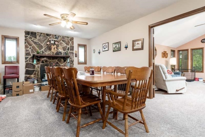 12425 Olson, CALEDONIA, Illinois 61011, 3 Bedrooms Bedrooms, ,2 BathroomsBathrooms,House,For Sale,Olson,202602922