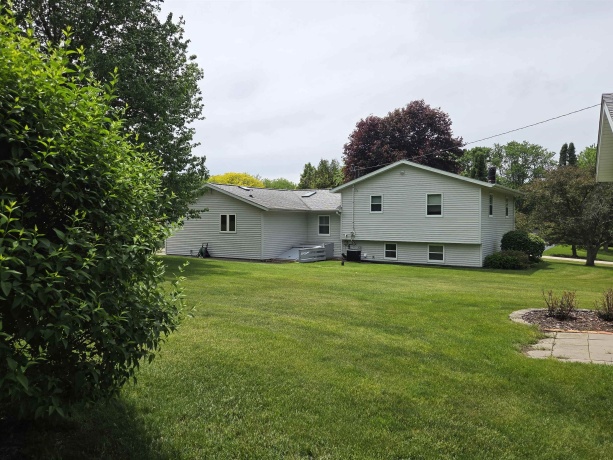 12467 Tourtellotte, ROSCOE, Illinois 61073, 4 Bedrooms Bedrooms, ,2 BathroomsBathrooms,House,For Sale,Tourtellotte,202602923