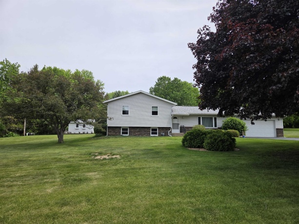 12467 Tourtellotte, ROSCOE, Illinois 61073, 4 Bedrooms Bedrooms, ,2 BathroomsBathrooms,House,For Sale,Tourtellotte,202602923