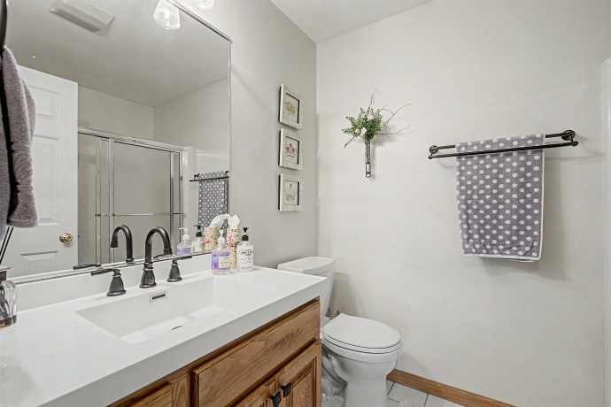 6 Bluffwood, GALENA, Illinois 61036, 3 Bedrooms Bedrooms, ,3 BathroomsBathrooms,House,For Sale,Bluffwood,202602925