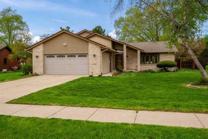 10966 China Berry, MACHESNEY PARK, Illinois 61115, 4 Bedrooms Bedrooms, ,2 BathroomsBathrooms,House,For Sale,China Berry,202602927