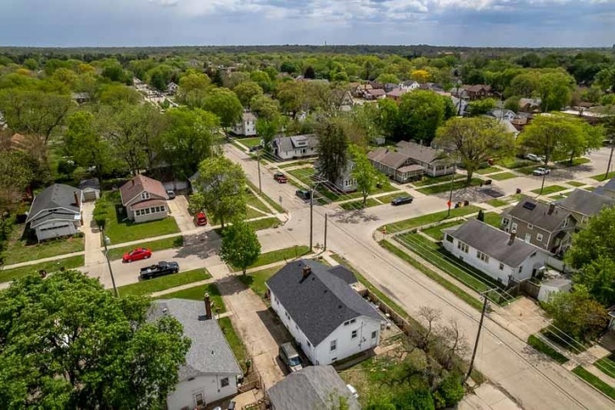 1602 Price, ROCKFORD, Illinois 61103, 3 Bedrooms Bedrooms, ,1 BathroomBathrooms,House,For Sale,Price,202602928
