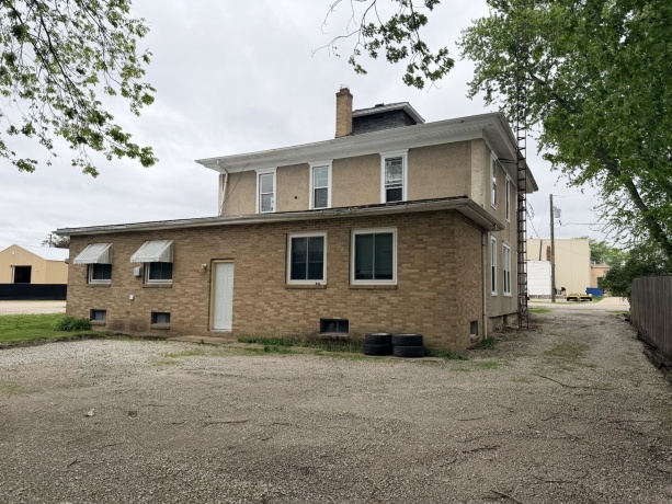 304 Pontiac, Tonica, Illinois 61370, ,3 - 4 Units,For Sale,Pontiac,202602931