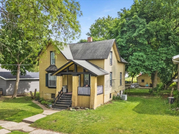 1509 Jackson, ROCKFORD, Illinois 61107, 3 Bedrooms Bedrooms, ,1 BathroomBathrooms,House,For Sale,Jackson,202602932