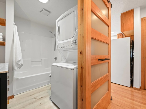 111 Dodge, GALENA, Illinois 61036, 2 Bedrooms Bedrooms, ,1 BathroomBathrooms,House,For Sale,Dodge,202602933