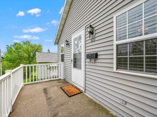 111 Dodge, GALENA, Illinois 61036, 2 Bedrooms Bedrooms, ,1 BathroomBathrooms,House,For Sale,Dodge,202602933