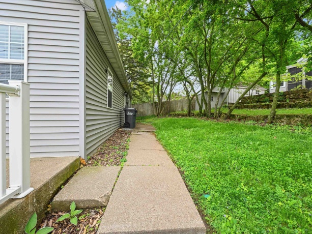 111 Dodge, GALENA, Illinois 61036, 2 Bedrooms Bedrooms, ,1 BathroomBathrooms,House,For Sale,Dodge,202602933