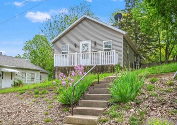 111 Dodge, GALENA, Illinois 61036, 2 Bedrooms Bedrooms, ,1 BathroomBathrooms,House,For Sale,Dodge,202602933