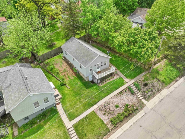 111 Dodge, GALENA, Illinois 61036, 2 Bedrooms Bedrooms, ,1 BathroomBathrooms,House,For Sale,Dodge,202602933