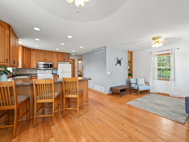 111 Dodge, GALENA, Illinois 61036, 2 Bedrooms Bedrooms, ,1 BathroomBathrooms,House,For Sale,Dodge,202602933