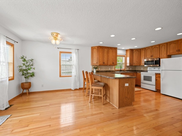 111 Dodge, GALENA, Illinois 61036, 2 Bedrooms Bedrooms, ,1 BathroomBathrooms,House,For Sale,Dodge,202602933
