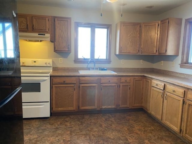 215 Hennepin, LADD, Illinois 61329, 2 Bedrooms Bedrooms, ,1 BathroomBathrooms,House,For Sale,Hennepin,202601580