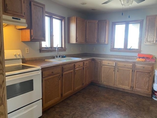 215 Hennepin, LADD, Illinois 61329, 2 Bedrooms Bedrooms, ,1 BathroomBathrooms,House,For Sale,Hennepin,202601580