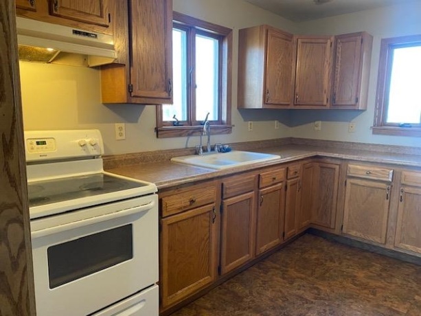 215 Hennepin, LADD, Illinois 61329, 2 Bedrooms Bedrooms, ,1 BathroomBathrooms,House,For Sale,Hennepin,202601580