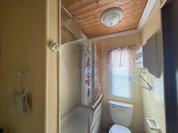 2705 St Vincents, LaSalle, Illinois 61301, 3 Bedrooms Bedrooms, ,2 BathroomsBathrooms,House,For Sale,St Vincents,202602493