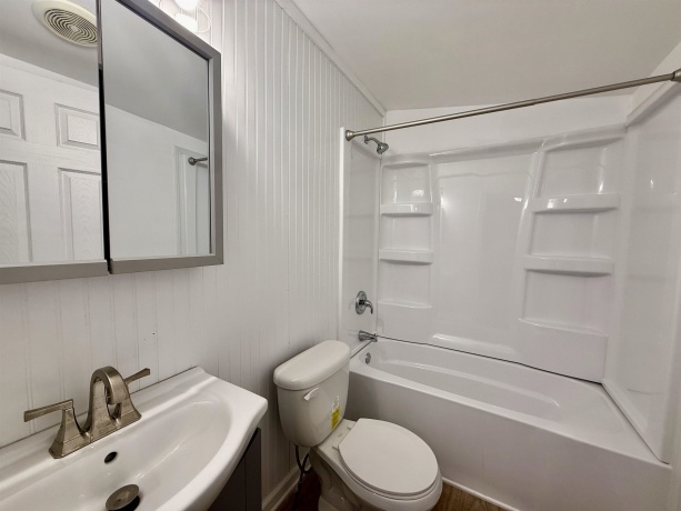 2705 St Vincent, LaSalle, Illinois 61301, 3 Bedrooms Bedrooms, ,2 BathroomsBathrooms,House,For Sale,St Vincent,202602817