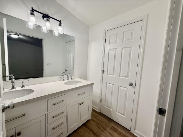 2705 St Vincent, LaSalle, Illinois 61301, 3 Bedrooms Bedrooms, ,2 BathroomsBathrooms,House,For Sale,St Vincent,202602817