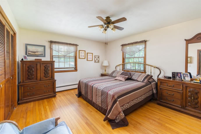 1505 Lakewood, MENDOTA, Illinois 61342, 4 Bedrooms Bedrooms, ,2 BathroomsBathrooms,House,For Sale,Lakewood,202602845