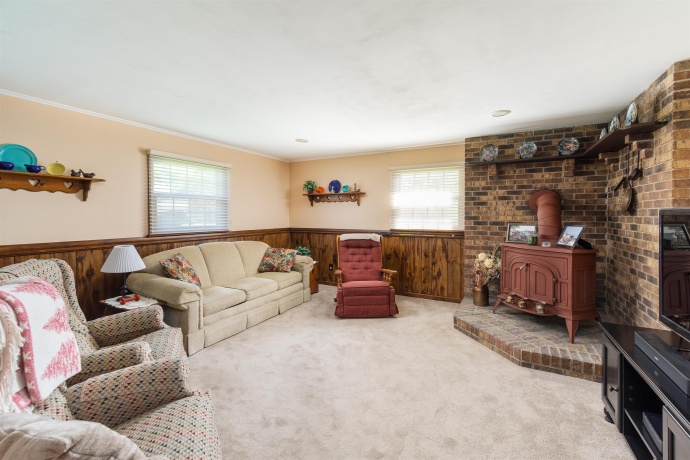 1505 Lakewood, MENDOTA, Illinois 61342, 4 Bedrooms Bedrooms, ,2 BathroomsBathrooms,House,For Sale,Lakewood,202602845
